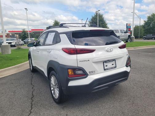 2021 Hyundai KONA SEL
