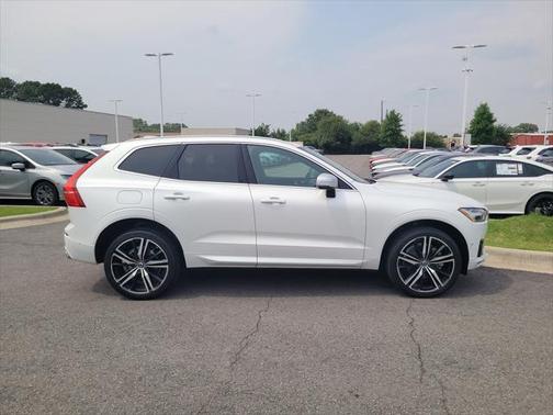 2019 Volvo XC60 T5 R-Design