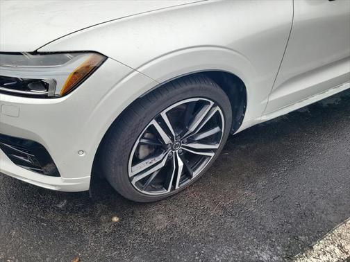 2019 Volvo XC60 T5 R-Design