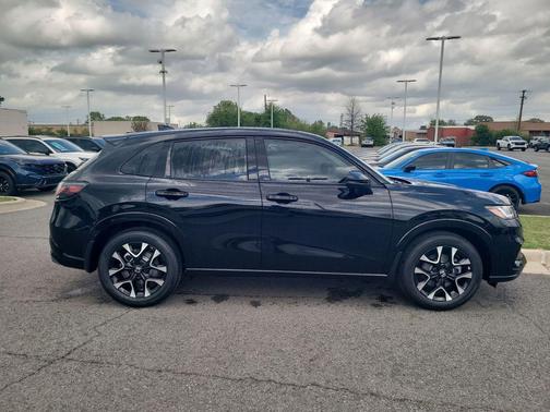 Crystal Black Pearl 2026 Honda HR-V EX-L