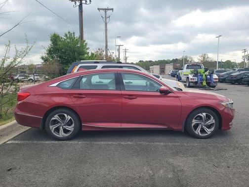 Radiant Red 2018 Honda Accord EX-L