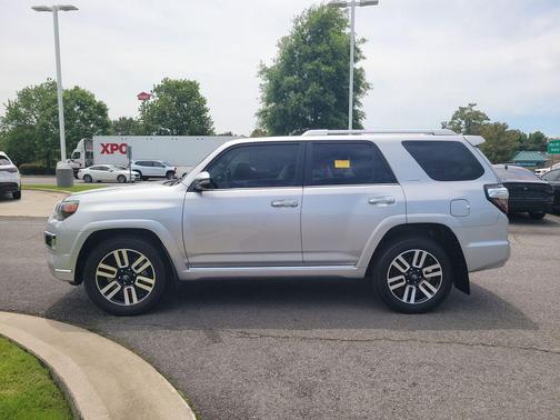 Classic Silver Metallic 2024 Toyota 4Runner Limited