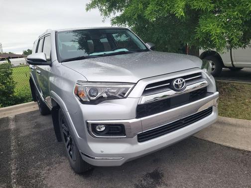 Classic Silver Metallic 2024 Toyota 4Runner Limited