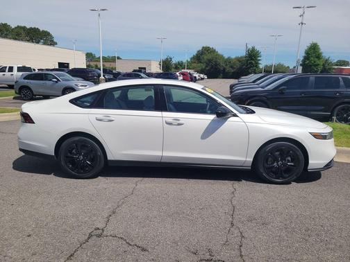 Platinum 2025 Honda Accord SE