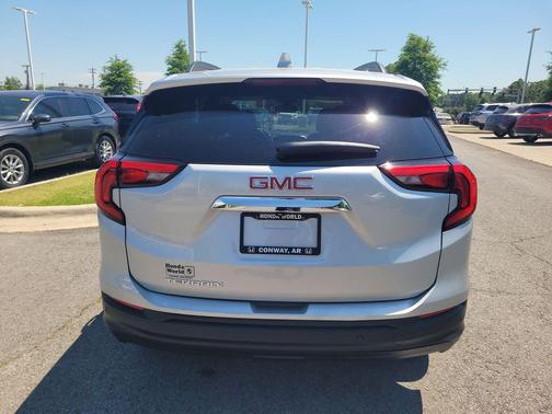 Quicksilver Metallic 2020 GMC Terrain SLE