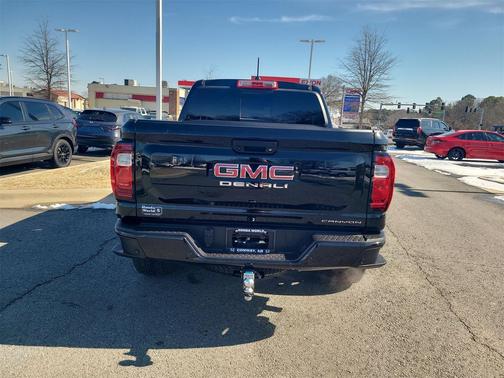 2024 GMC Canyon Denali
