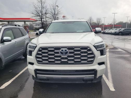 2024 Toyota Sequoia Capstone