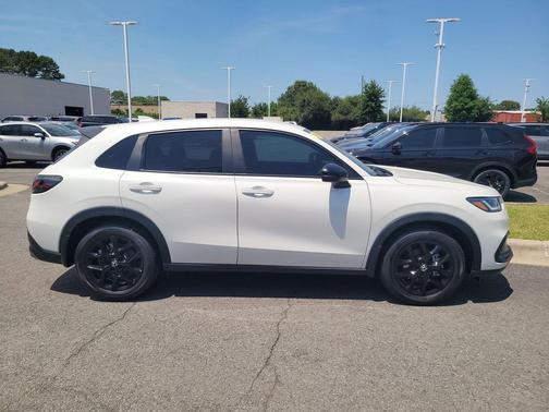 Platinum 2025 Honda HR-V 2WD Sport