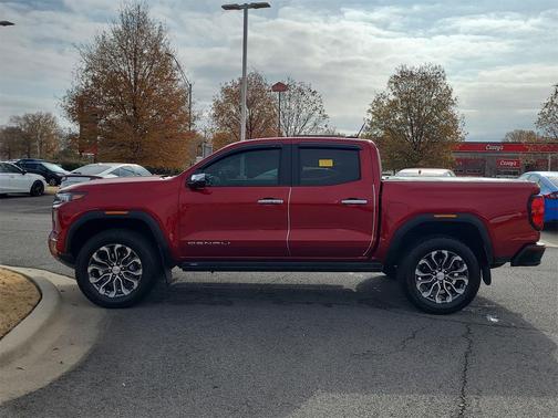2024 GMC Canyon Denali