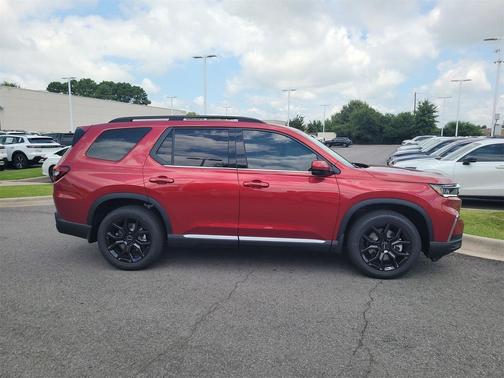 2025 Honda Pilot Touring 8-Passenger