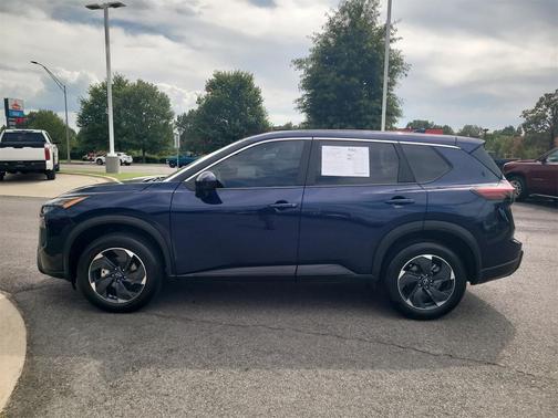 2024 Nissan Rogue SV