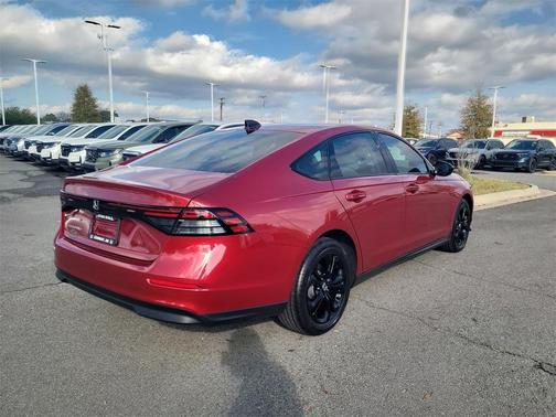 2025 Honda Accord Sport SE 1.5T