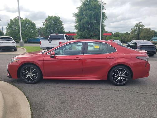 Supersonic Red 2024 Toyota Camry SE