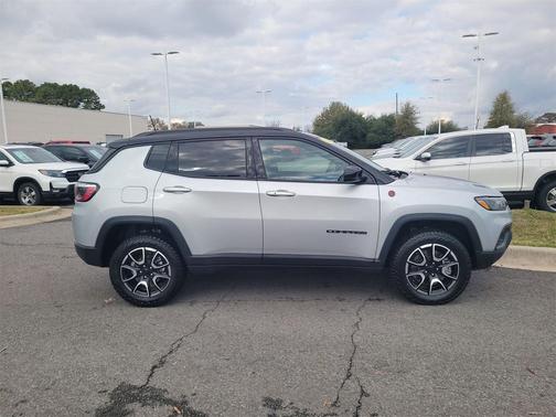 2024 Jeep Compass Trailhawk