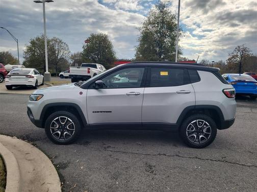 2024 Jeep Compass Trailhawk