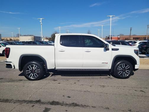 2024 GMC Sierra 1500 AT4