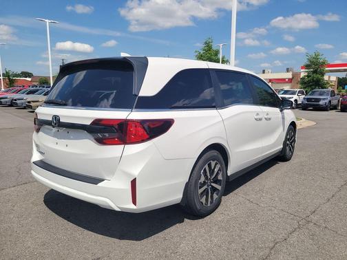 Platinum White Pearl 2026 Honda Odyssey EX-L