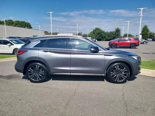 2022 INFINITI QX50 LUXE