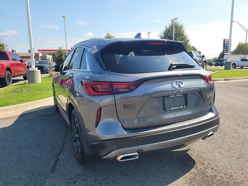 2022 INFINITI QX50 LUXE