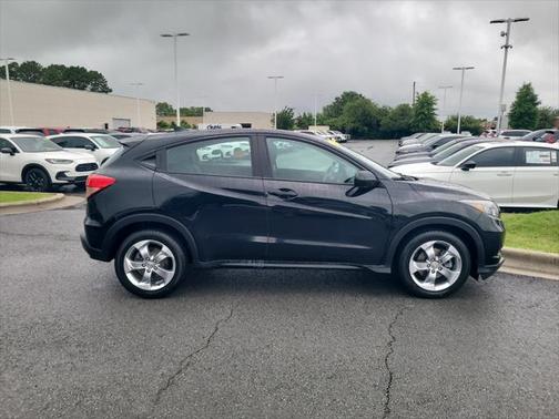 2017 Honda HR-V LX