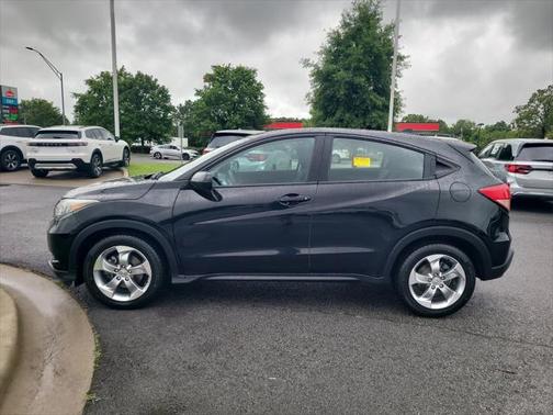 2017 Honda HR-V LX
