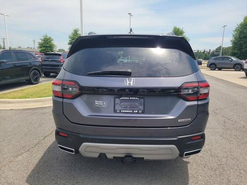Lunar Silver Metallic 2023 Honda Pilot Touring 8-Passenger