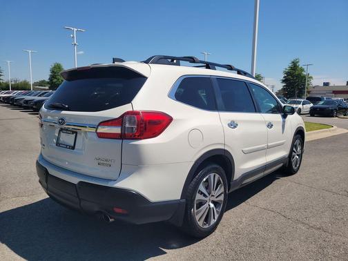 Crystal White Pearl 2021 Subaru Ascent Touring 7-Passenger