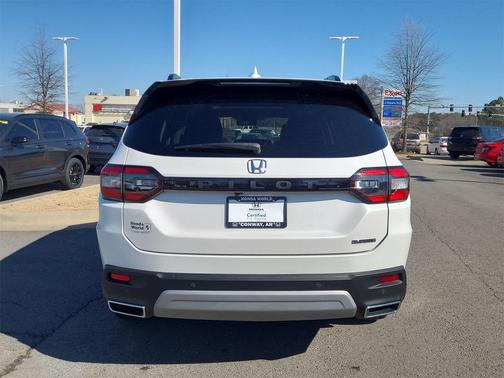 2024 Honda Pilot Touring 8-Passenger