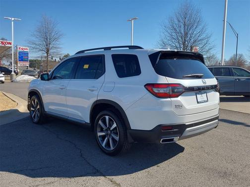 2024 Honda Pilot Touring 8-Passenger