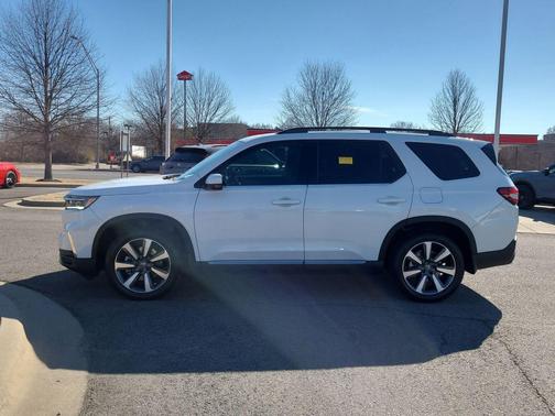 2024 Honda Pilot Touring 8-Passenger