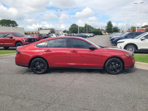 2025 Honda Accord Sport SE 1.5T