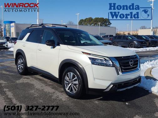 2022 Nissan Pathfinder SL 4WD