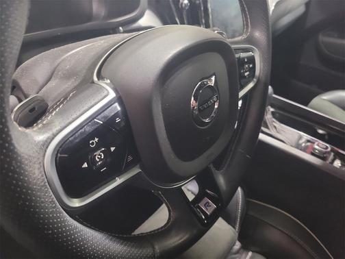 2019 Volvo XC60 T5 R-Design