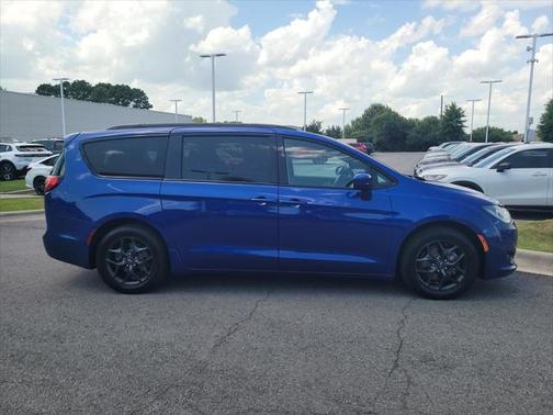 2018 Chrysler Pacifica Touring-L Plus