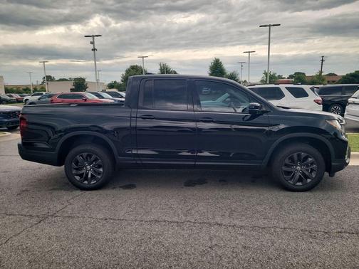 Crystal Black Pearl 2025 Honda Ridgeline Sport