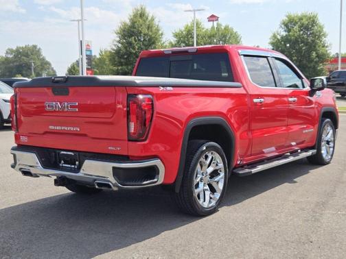 2022 GMC Sierra 1500 SLT