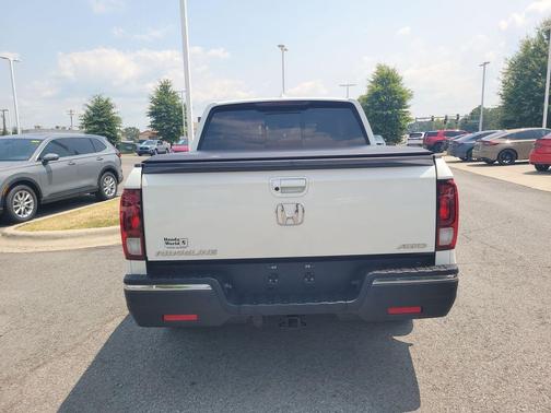 White Diamond Pearl 2018 Honda Ridgeline RTL-E