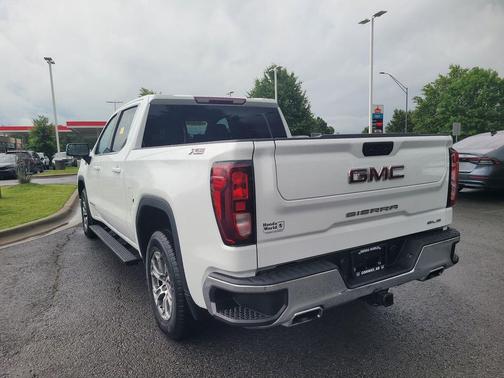 Summit White 2021 GMC Sierra 1500 SLE