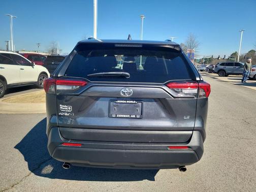 2019 Toyota RAV4 LE