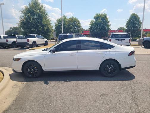 2025 Honda Accord Sport SE 1.5T