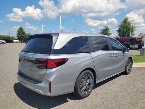 Solar Silver Metallic 2027 Honda Odyssey Touring