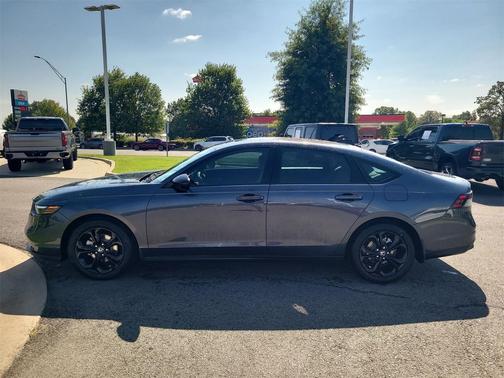 2025 Honda Accord Sport SE 1.5T
