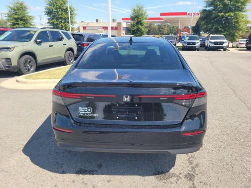 Crystal Black Pearl 2026 Honda Accord SE