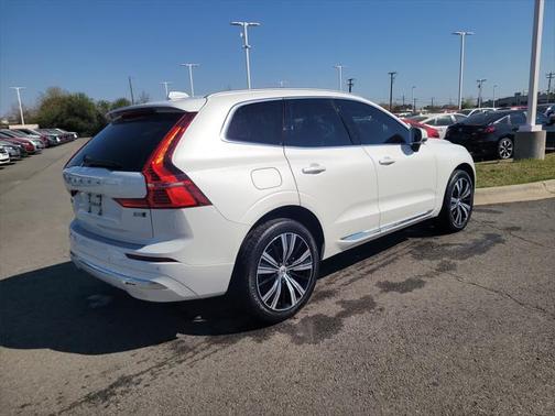 2022 Volvo XC60 B5 Inscription