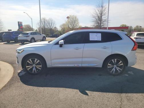 2022 Volvo XC60 B5 Inscription