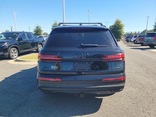 2023 Audi Q7 55 Premium Plus