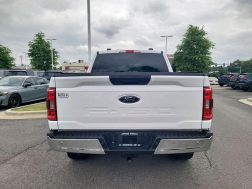 Oxford White 2021 Ford F-150 XLT