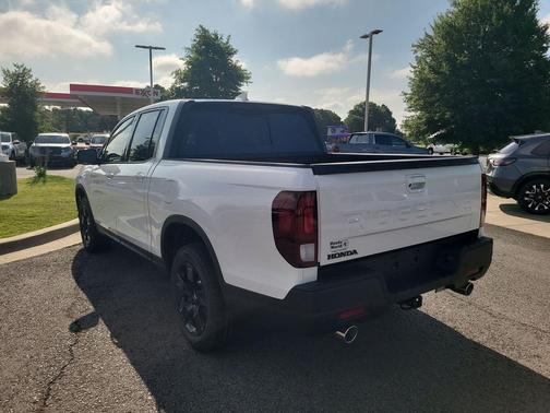 Platinum White Pearl 2026 Honda Ridgeline Black