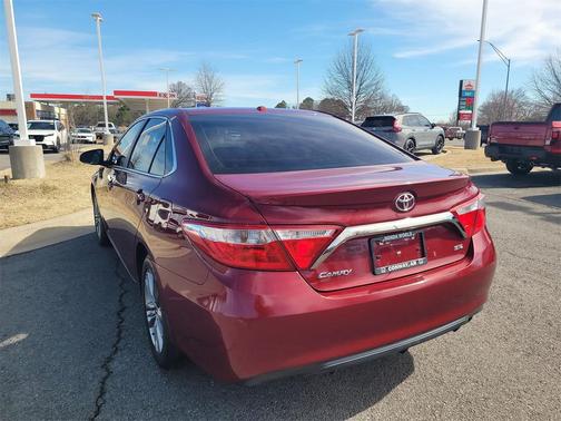 2017 Toyota Camry SE