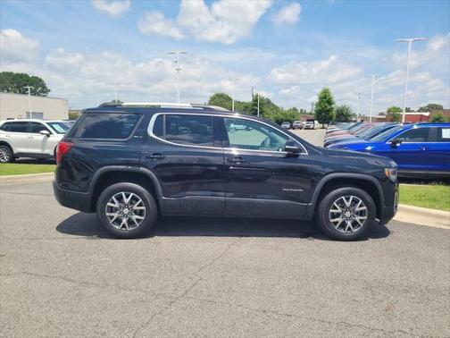 2023 GMC Acadia AWD SLT